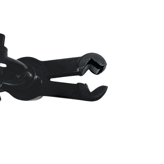 Vue rapprochée de l’adaptateur clip pour ventilateur à pince avec mâchoires ouvertes. Idéal pour ventilation en environnement domestique ou horticole.