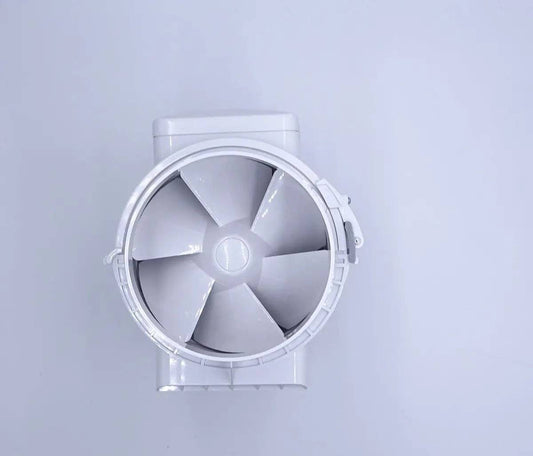 Ventilateur de conduit TT 100 mm vu de face, pales visibles pour une ventilation efficace. Extracteur d'air puissant pour espaces confinés.