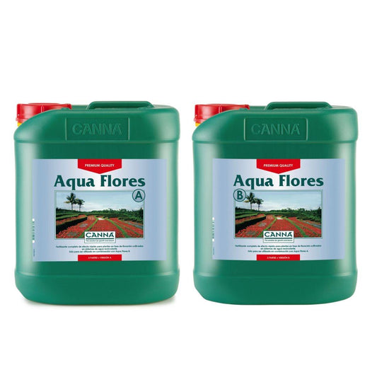 Deux bidons de 5 litres de CANNA Aqua Flores A et B, conçus pour stimuler la floraison des plantes dans des systèmes hydroponiques en recirculation.
