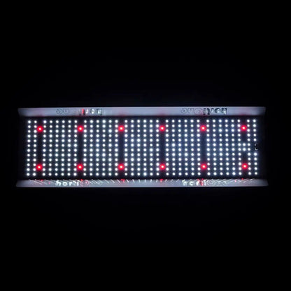 Vue de face de la lampe HortiOne 420 V3