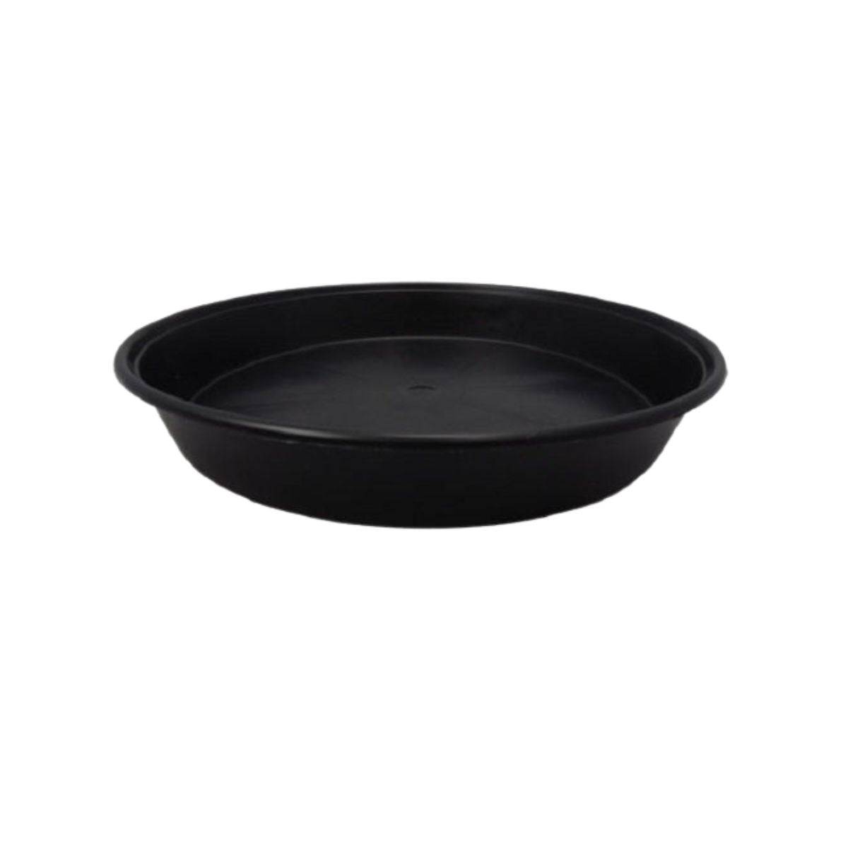 Une soucoupe noire en plastique de 50cm de diamètre, elle est adapté pour les pots rond